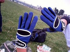 gloves-06.jpg